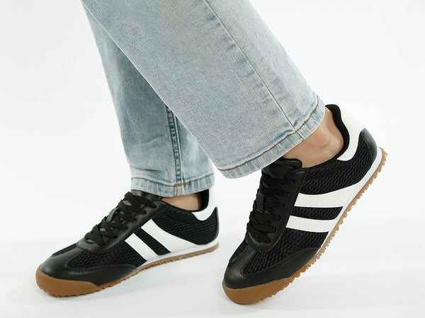Blaster Casual Striped Lace-Up Sneakers