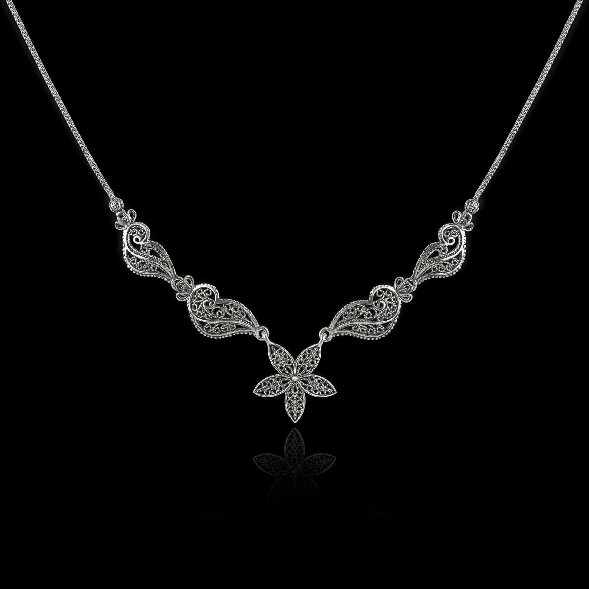 Filigree Art Women Sterling Silver Princess Necklace