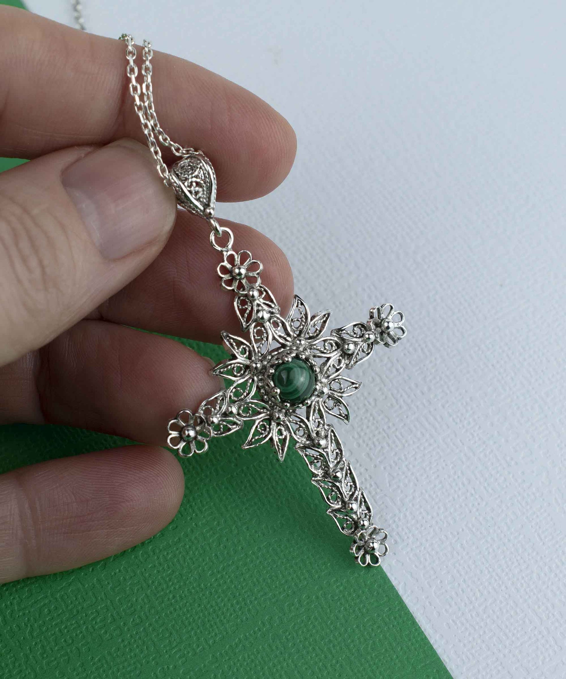 Filigree Art Malachite Gemstone Women Silver Cross Pendant Necklace