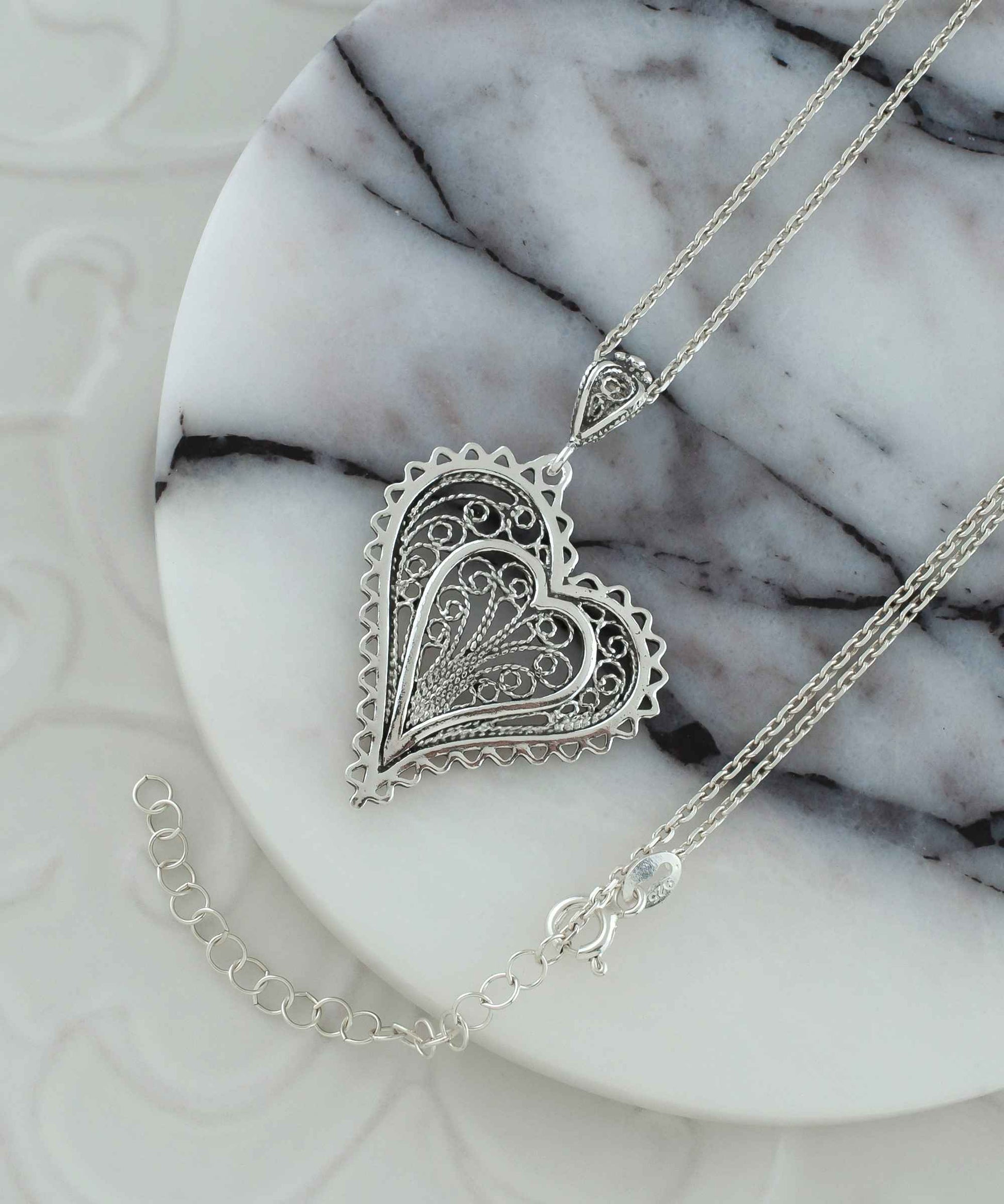 Filigree Art Asymmetric Heart Women Silver Pendant Necklace