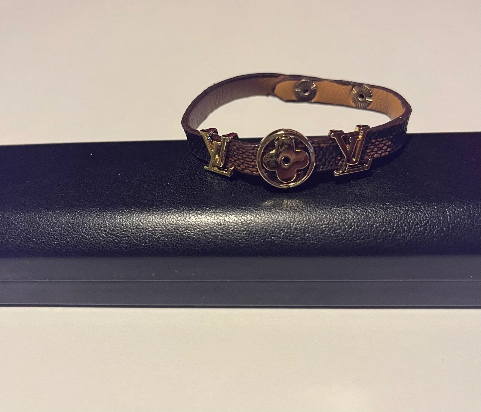 Lux Women Bracelet