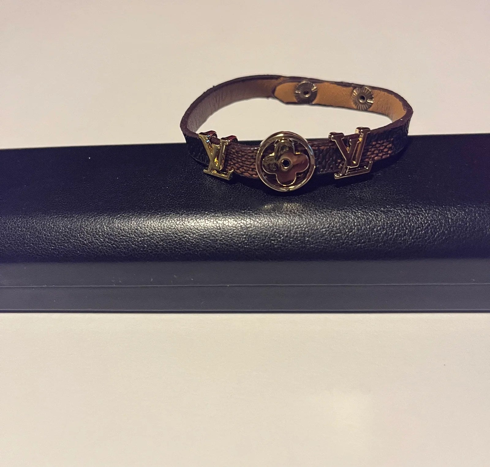 Lux Women Bracelet