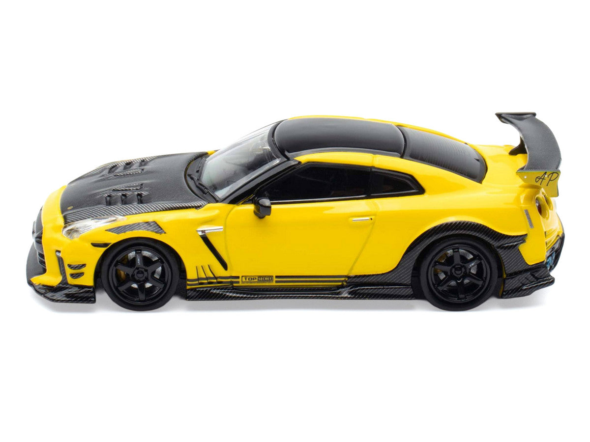 Nissan GT-R (R35) RHD (Right Hand Drive) Yellow with Carbon Hood and Black Top "The Model Car Show Singapore 2025 Event Edition" 1/64 Diecast Model Car by Inno Models-0