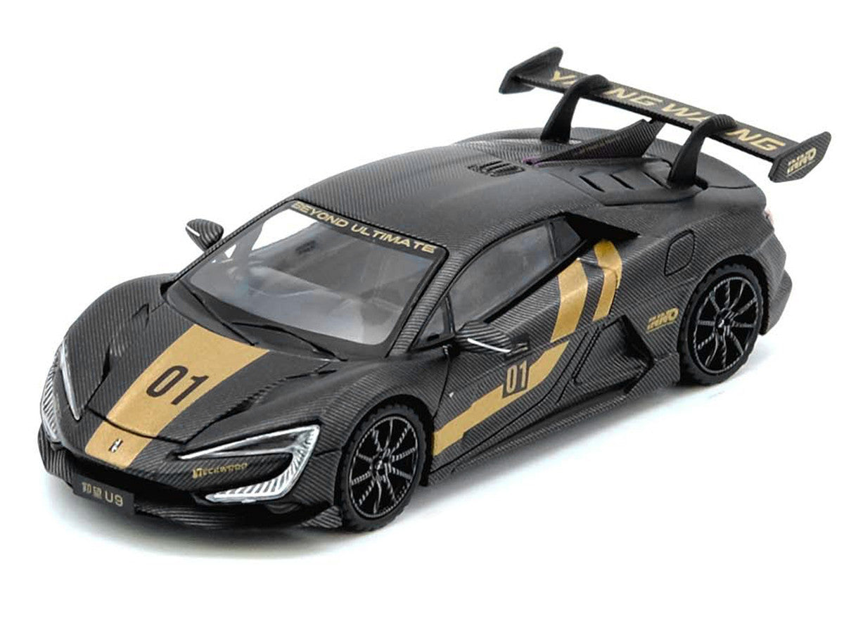 Yangwang U9 #01 Carbon Fiber with Gold Stripes "APA XPO 2025 Event Edition" 1/64 Diecast Model Car by Inno Models-1
