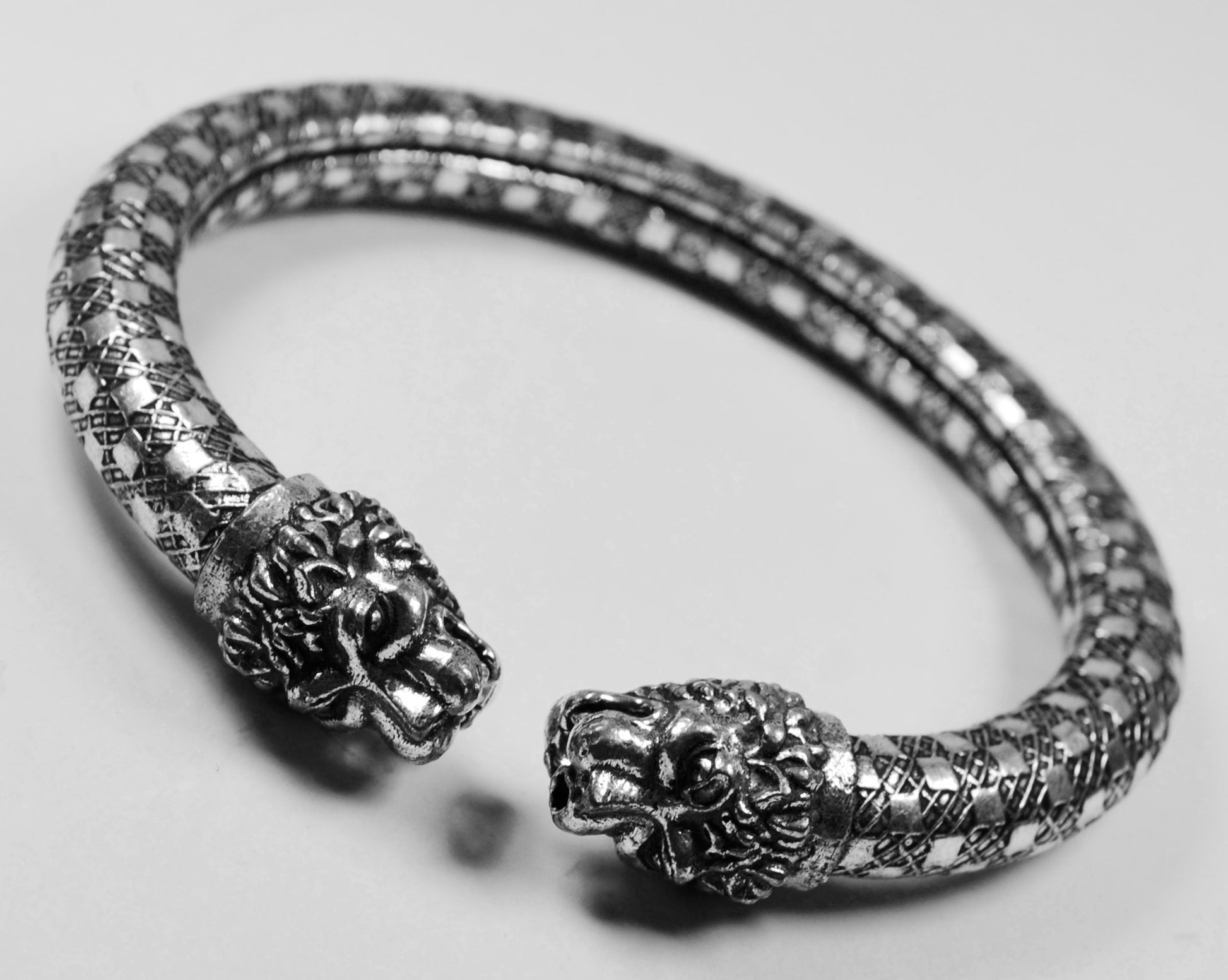 Antique Norse Lion Heads Viking Bracelet With Square Pattern