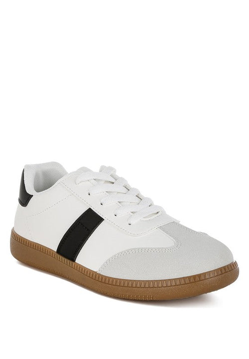 Crossover Classic Lace-Up Flatform Sneaker