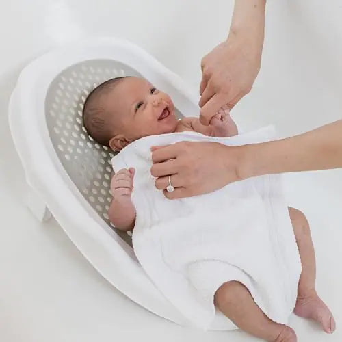Newborn Bath Support Soft Mesh Ergonomic Safe Easy to Store Ideal for up to 20lbs